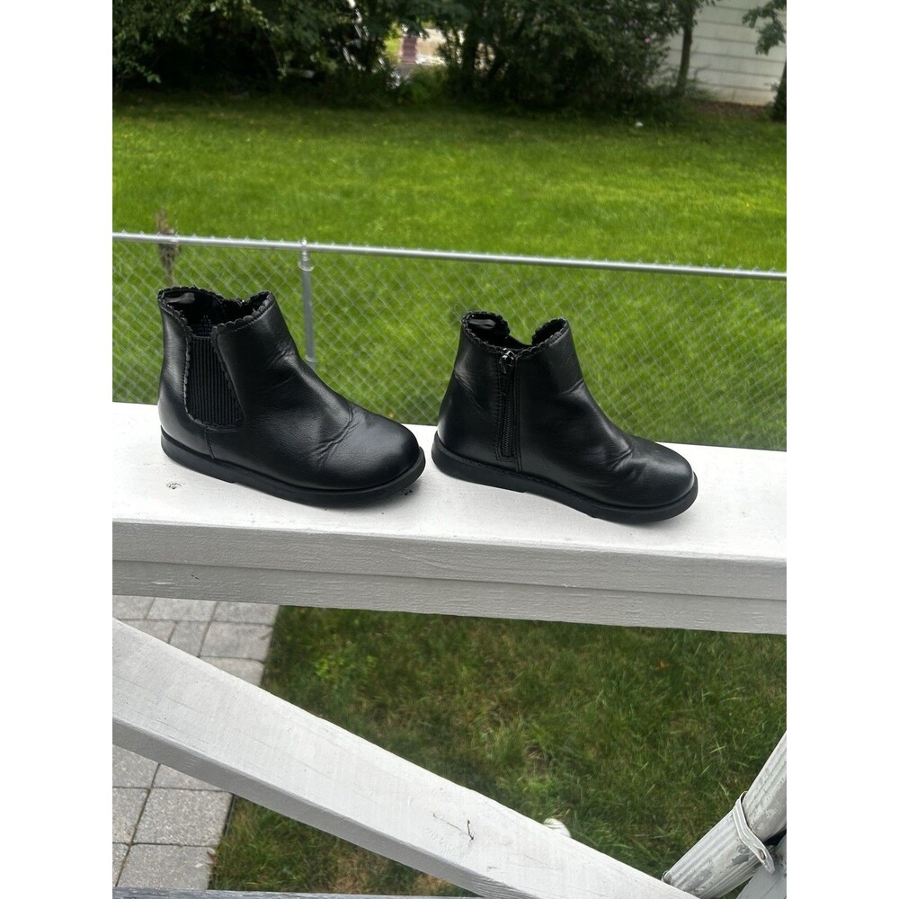Old Navy Girls Scalloped Chelsea Boots Black Size 11